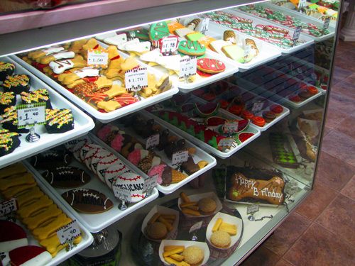 We offer a large selection of fresh homemade cookies, cakes and specialty treats for your pets!